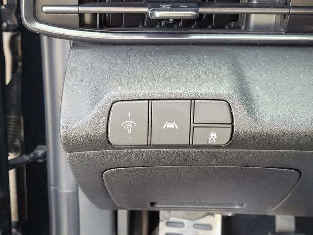 2022 Hyundai Elantra - Image 18 of 27