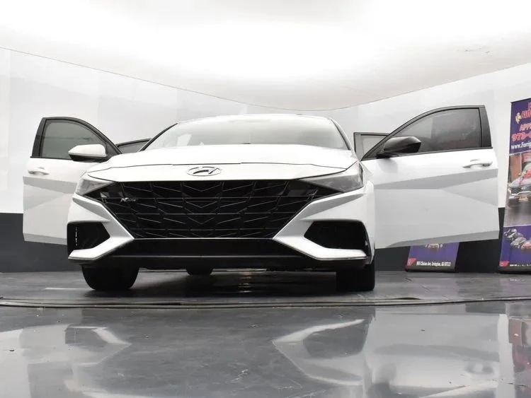 2022 Hyundai Elantra - Image 11 of 12