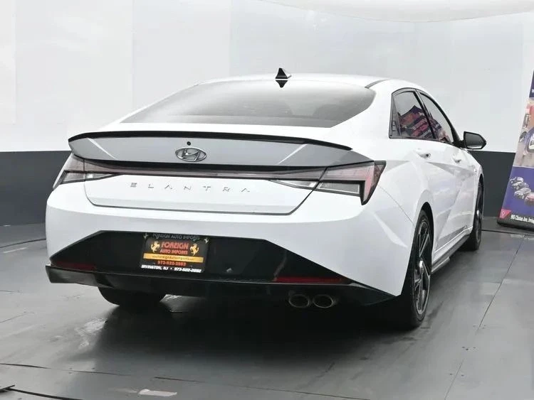 2022 Hyundai Elantra - Image 8 of 12