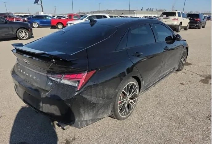 2022 Hyundai Elantra - Image 2 of 9