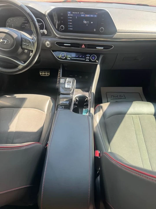 2022 Hyundai Elantra - Image 8 of 9