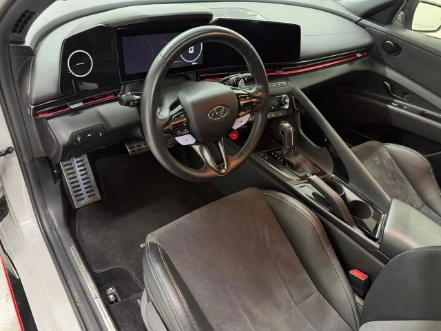 2022 Hyundai Elantra - Image 10 of 21