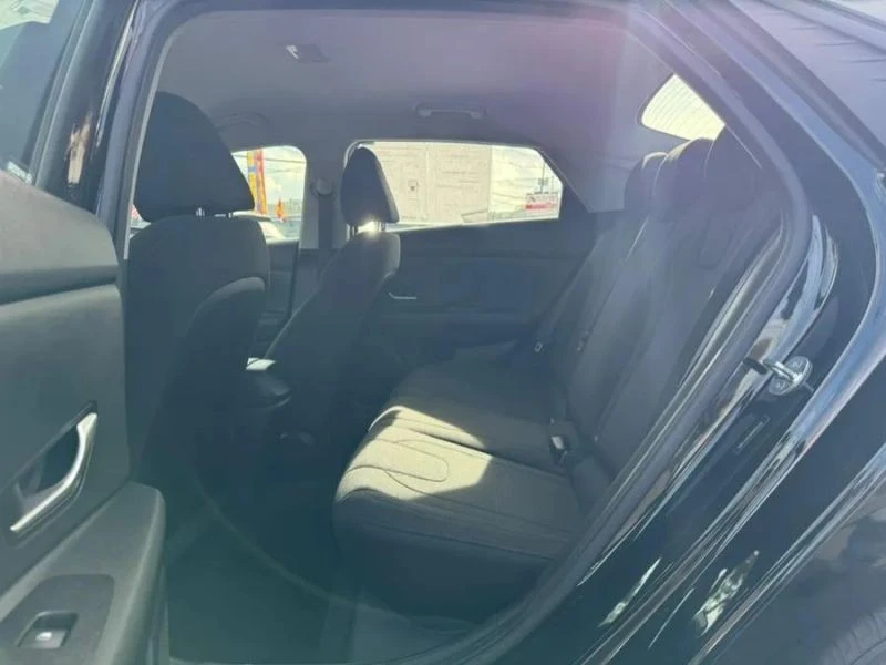 2022 Hyundai Elantra - Image 8 of 12