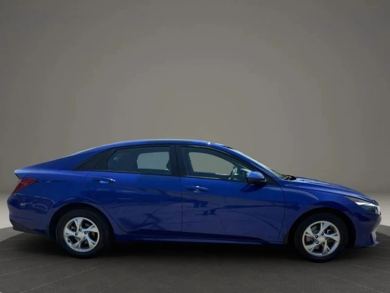 2022 Hyundai Elantra - Image 4 of 12