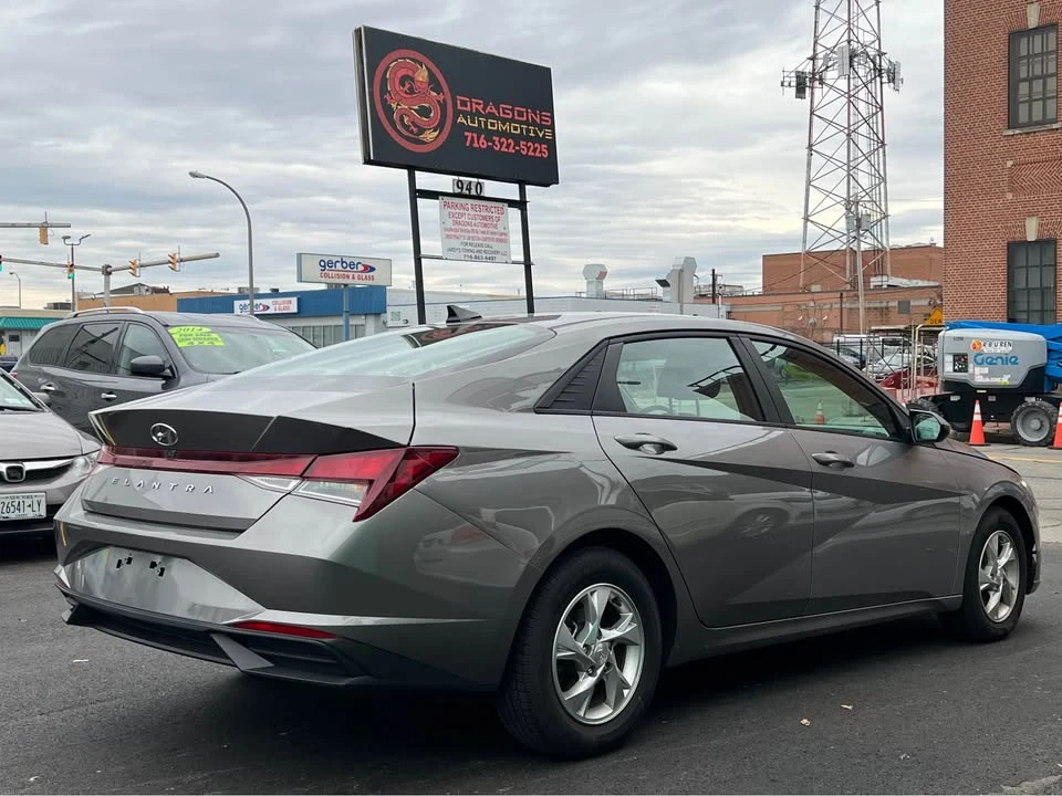 2022 Hyundai Elantra - Image 5 of 9