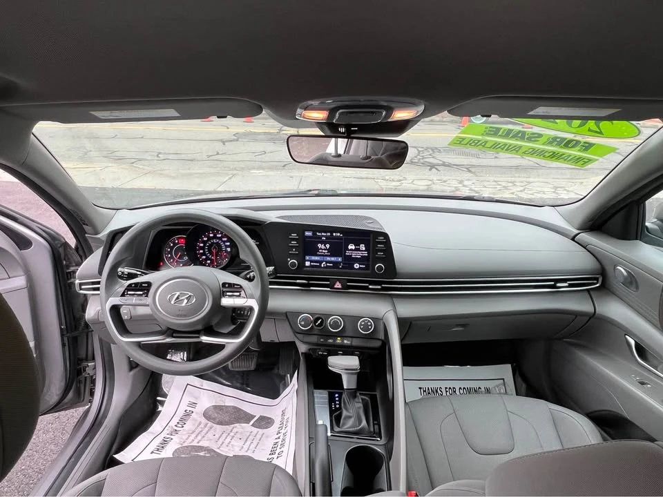 2022 Hyundai Elantra - Image 8 of 9
