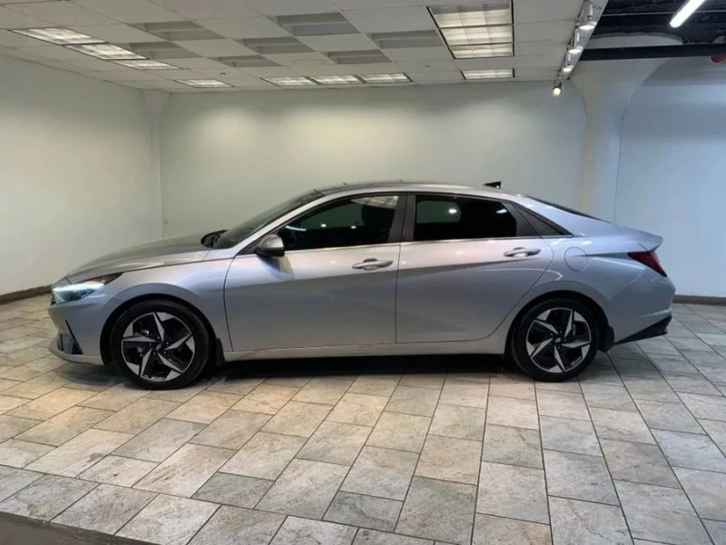 2022 Hyundai Elantra - Image 4 of 12