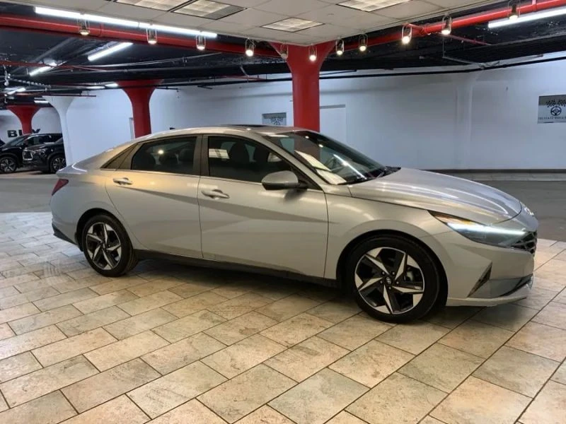 2022 Hyundai Elantra - Image 8 of 12