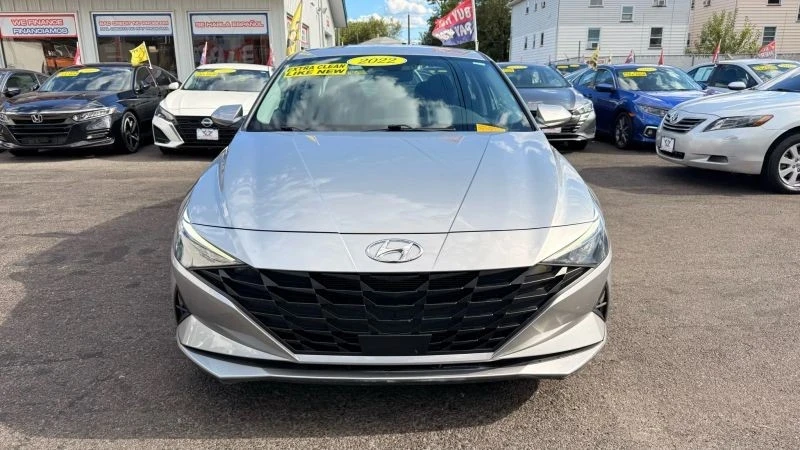 2022 Hyundai Elantra - Image 3 of 12