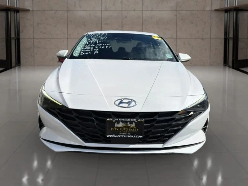 2022 Hyundai Elantra - Image 2 of 12