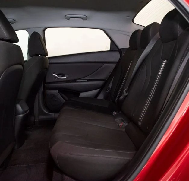 2022 Hyundai Elantra - Image 9 of 12