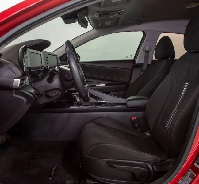 2022 Hyundai Elantra - Image 7 of 12