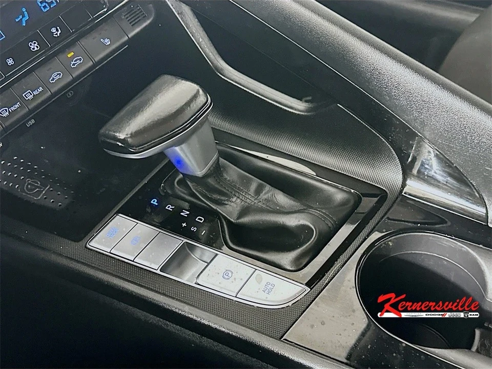 2022 Hyundai Elantra - Image 16 of 21