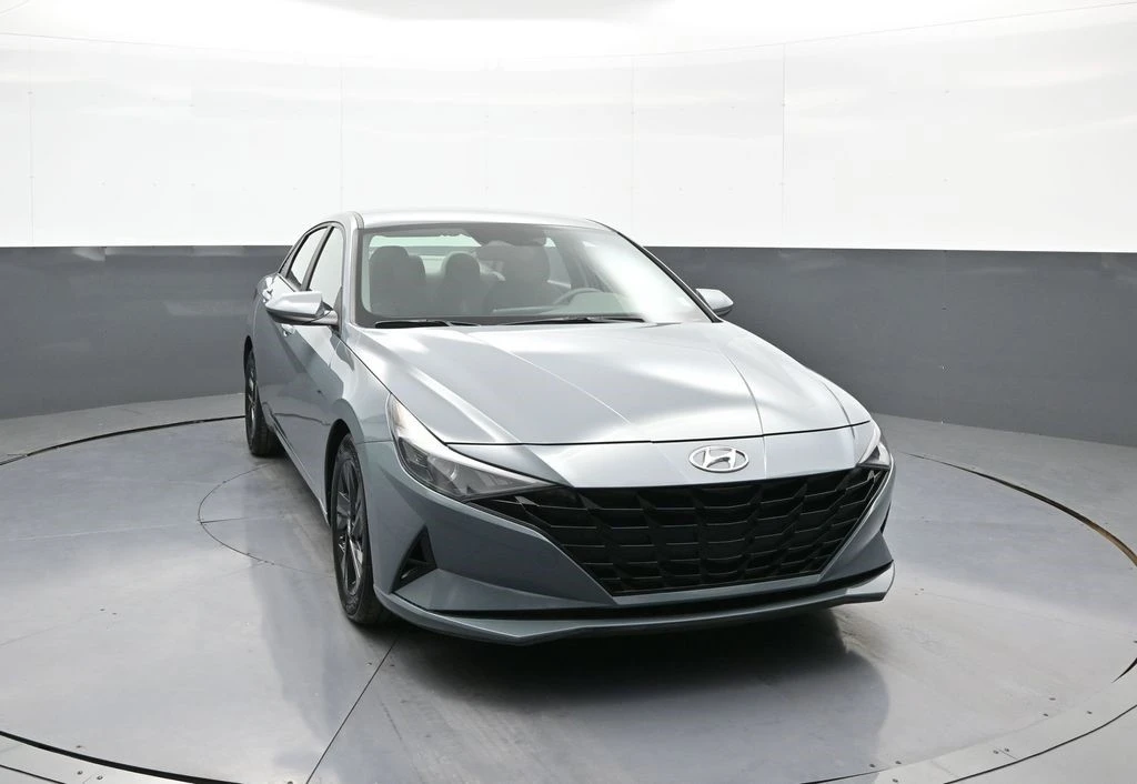2022 Hyundai Elantra - Image 3 of 12