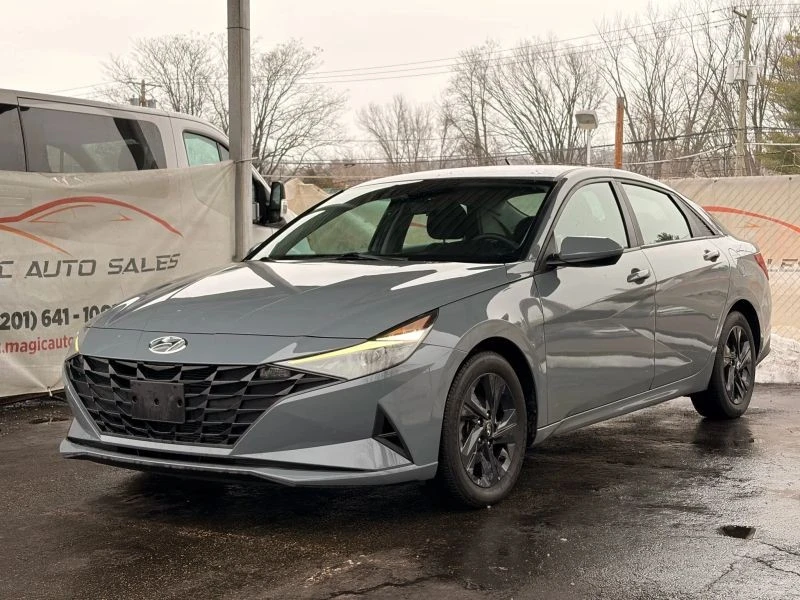 2022 Hyundai Elantra - Image 3 of 12