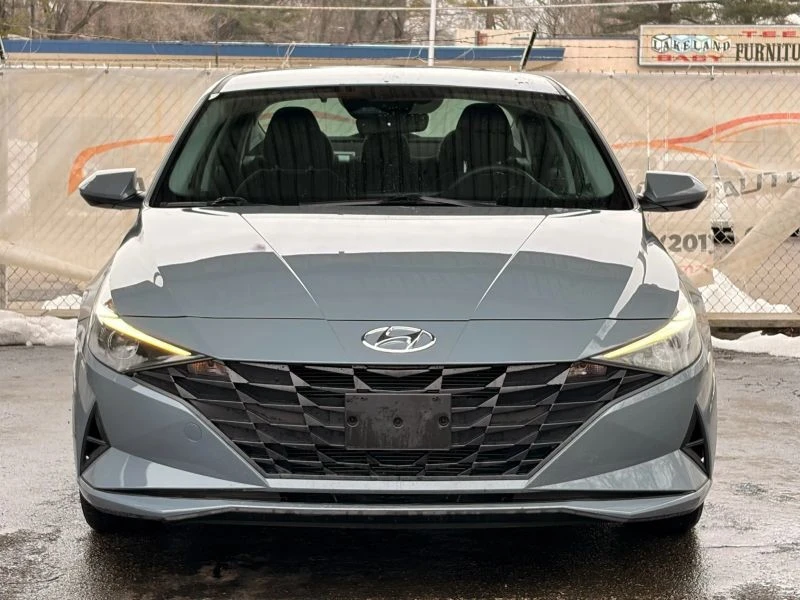 2022 Hyundai Elantra - Image 5 of 12