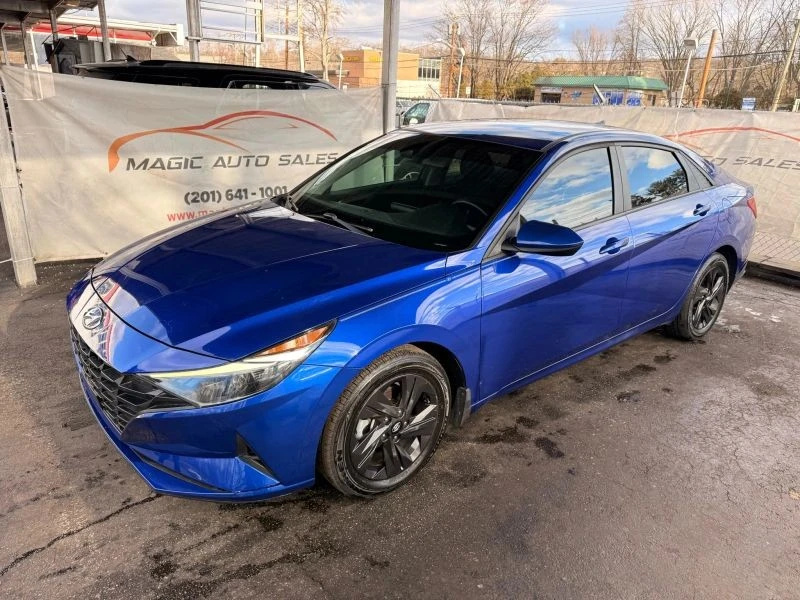 2022 Hyundai Elantra - Image 8 of 12