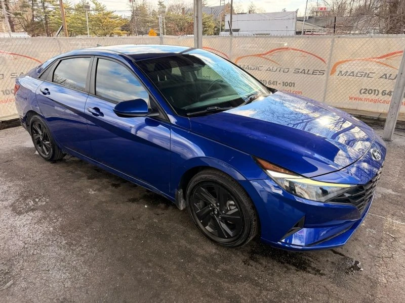 2022 Hyundai Elantra - Image 7 of 12