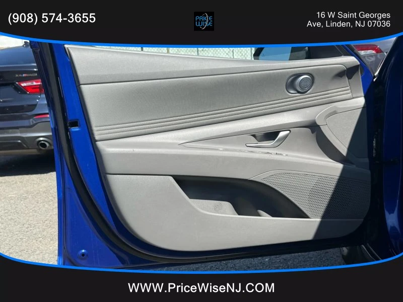 2022 Hyundai Elantra - Image 7 of 12