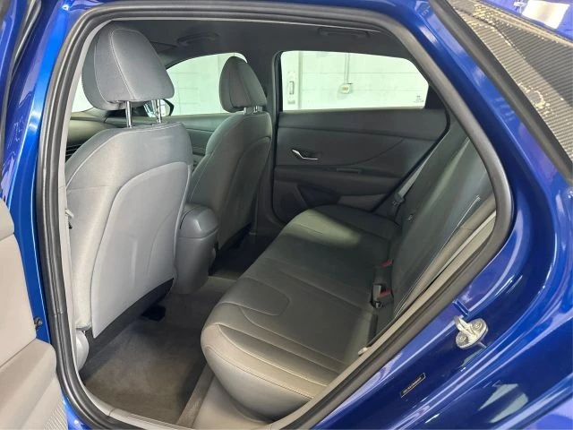 2022 Hyundai Elantra - Image 10 of 12