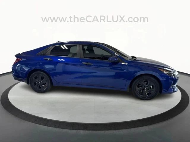 2022 Hyundai Elantra - Image 8 of 12