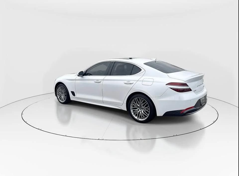 2022 Hyundai Genesis - Image 5 of 10