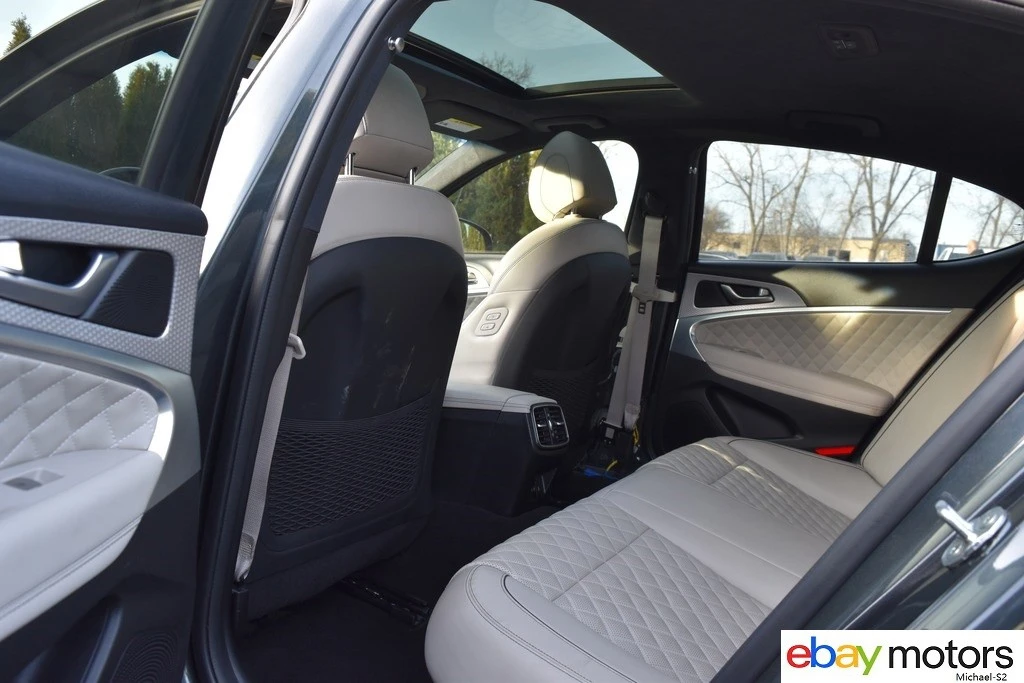 2022 Hyundai - Image 13 of 23