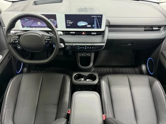 2022 Hyundai Ioniq 5 - Image 2 of 12