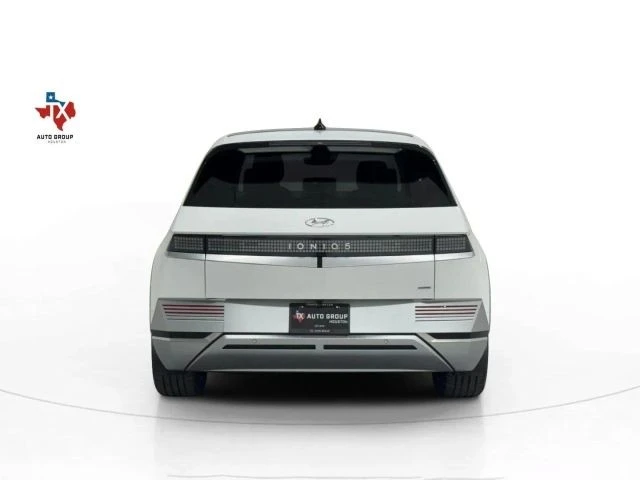 2022 Hyundai Ioniq 5 - Image 9 of 12