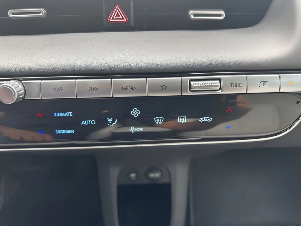 2022 Hyundai Ioniq 5 - Image 18 of 21