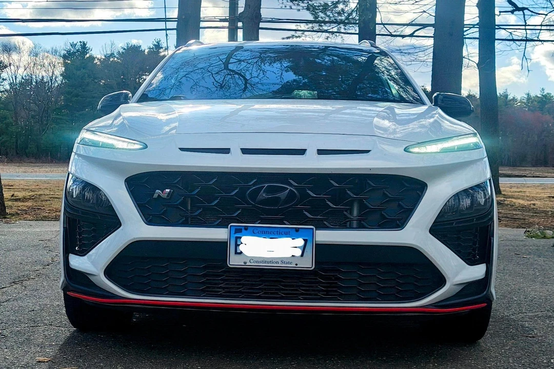 2022 Hyundai Kona - Image 2 of 31