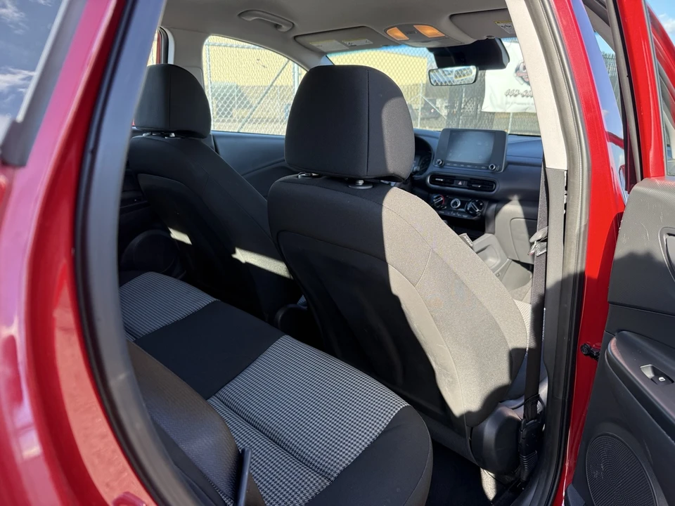 2022 Hyundai Kona - Image 11 of 17