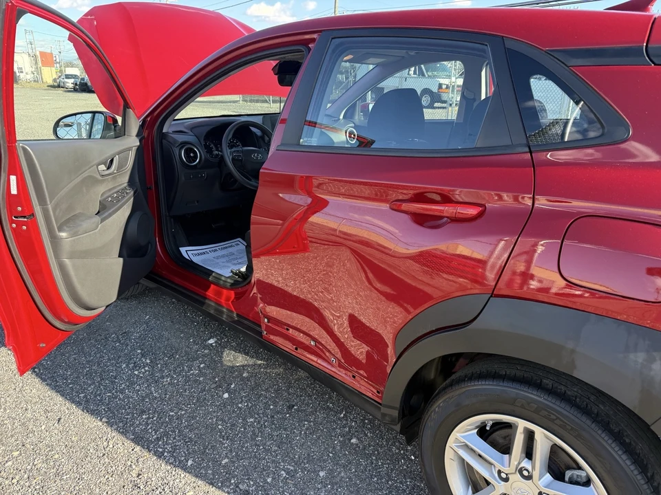 2022 Hyundai Kona - Image 8 of 17