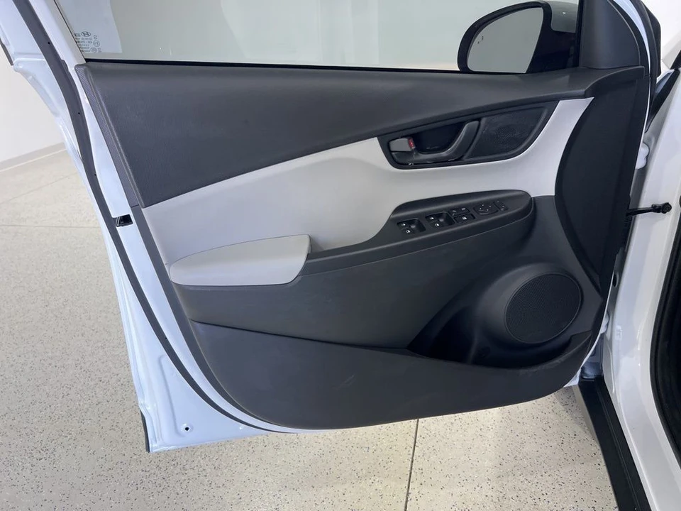 2022 Hyundai Kona - Image 19 of 21