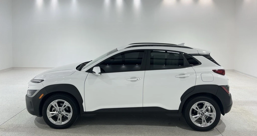 2022 Hyundai Kona - Image 2 of 21