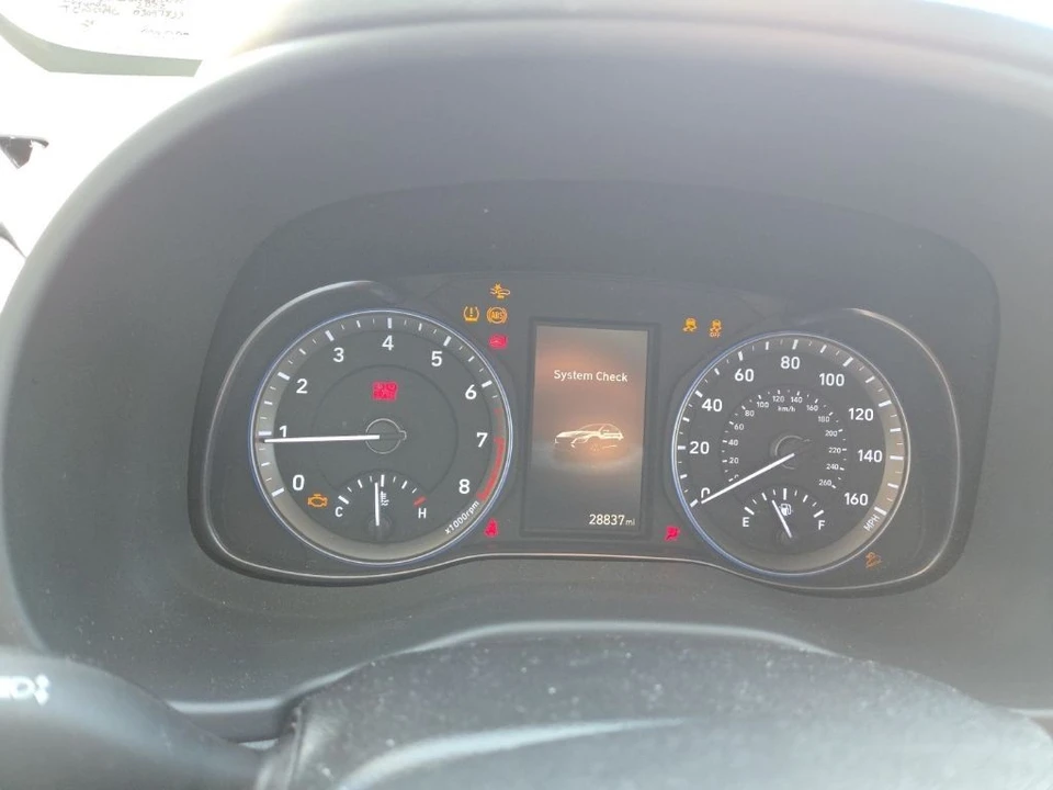 2022 Hyundai Kona - Image 9 of 12