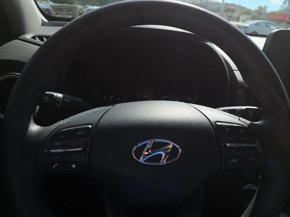 2022 Hyundai Kona - Image 10 of 12