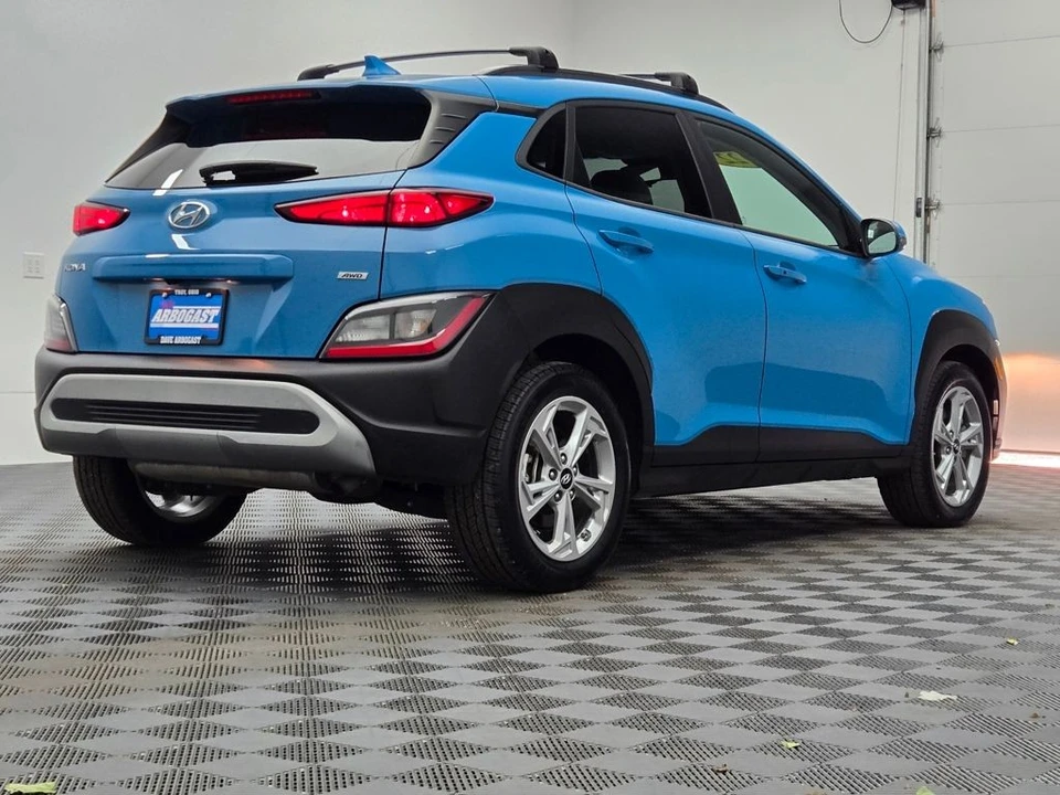 2022 Hyundai Kona - Image 8 of 12
