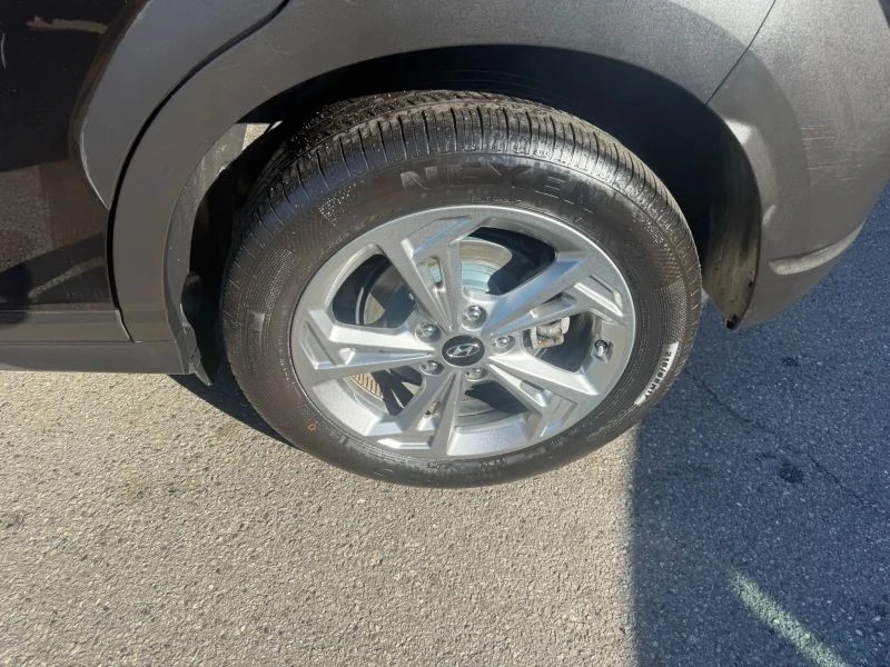 2022 Hyundai Kona - Image 9 of 12