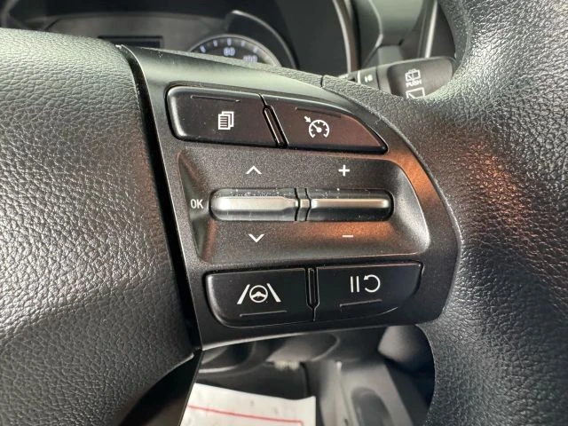 2022 Hyundai Kona - Image 16 of 21