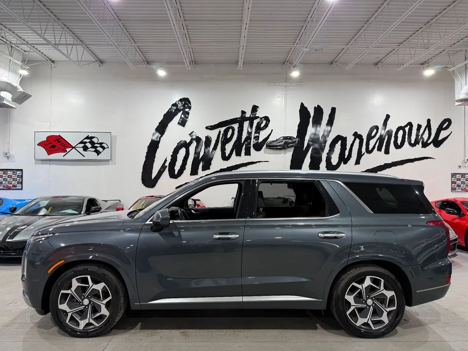 2022 Hyundai Palisade - Image 2 of 10