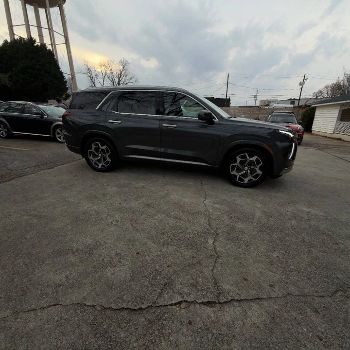 2022 Hyundai Palisade - Image 2 of 12