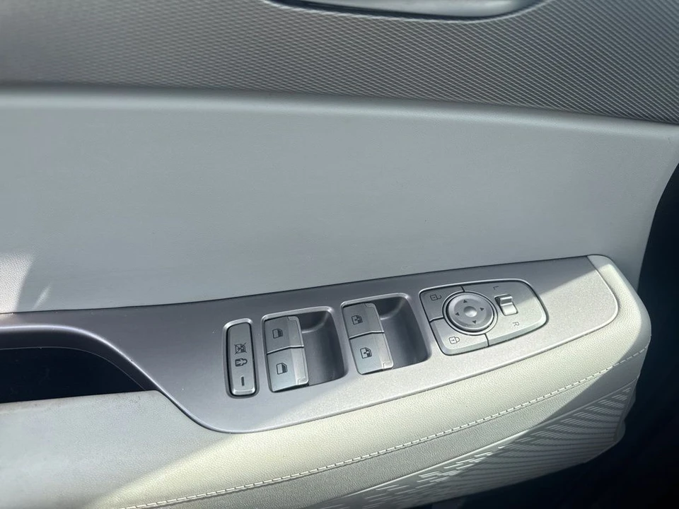 2022 Hyundai Palisade - Image 16 of 21