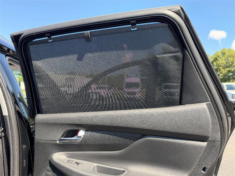 2022 Hyundai Santa Fe - Image 23 of 31