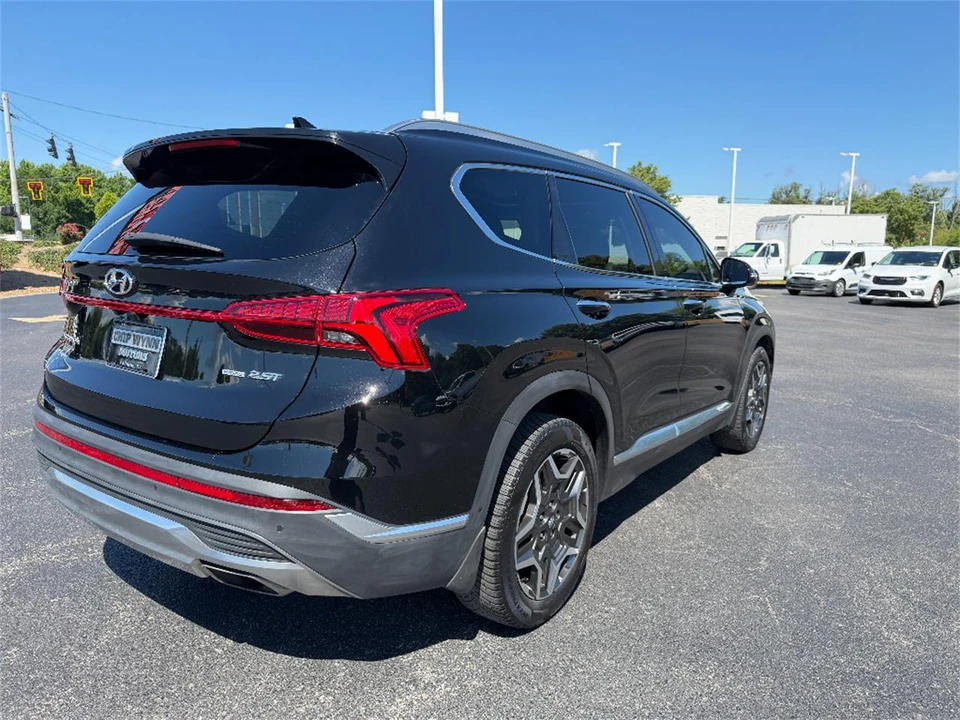 2022 Hyundai Santa Fe - Image 7 of 31