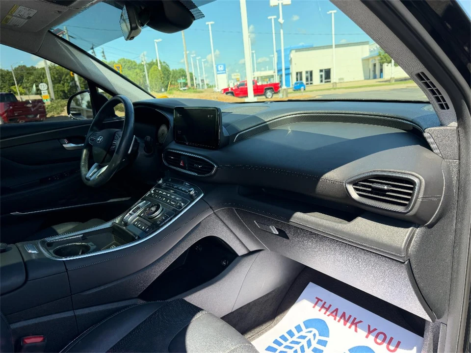 2022 Hyundai Santa Fe - Image 20 of 31