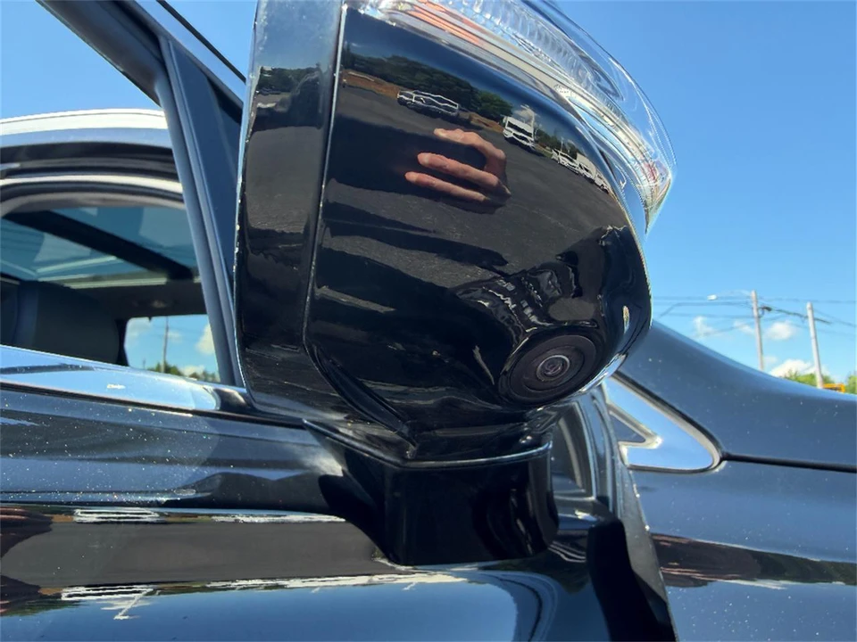 2022 Hyundai Santa Fe - Image 18 of 31