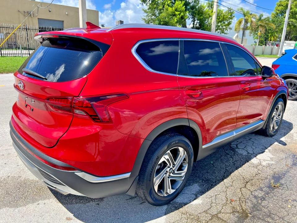 2022 Hyundai Santa Fe - Image 8 of 21