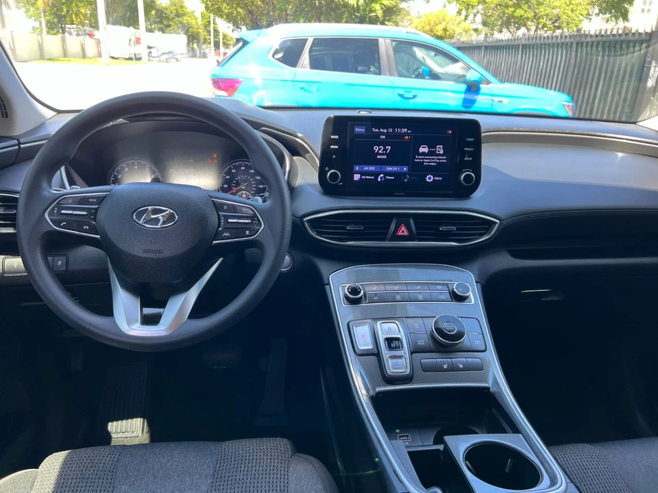 2022 Hyundai Santa Fe - Image 17 of 21