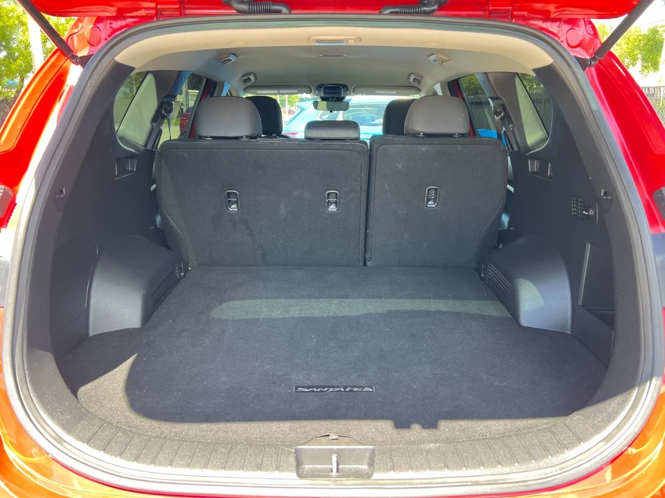 2022 Hyundai Santa Fe - Image 14 of 21